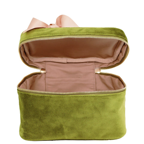 Bag-all My Makeup Cosmetic Box in luxurious green velvet with waterproof interior, featuring a square design and rose gold zipper, perfect for organizing beauty essentials