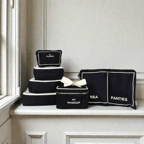 トラベルグラム4パック:整理、ランジェリー、メイクアップ&テック、パーソナライズ、ブラック
